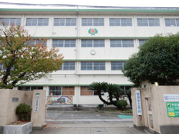 大里東小学校(小学校)まで800m エクセルシティ門司Ａ棟