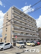 サンジュエル鴨池の外観