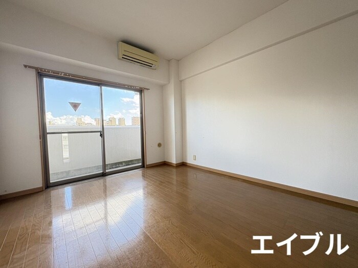 居室 サンジュエル鴨池