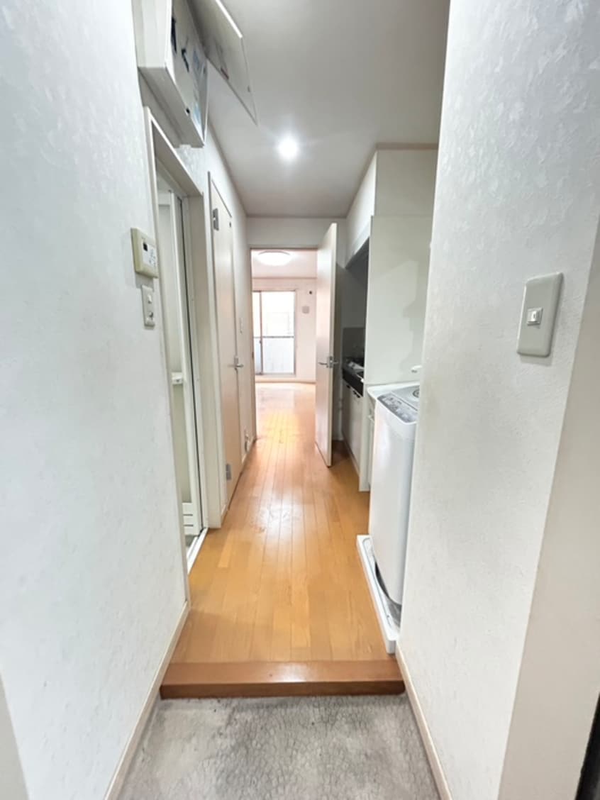 廊下 ＣＲＥＳＴ井堀