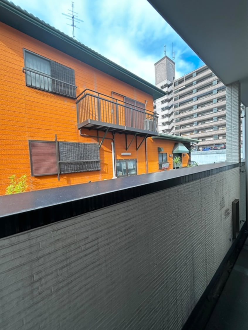 ベランダ・バルコニー ＣＲＥＳＴ井堀