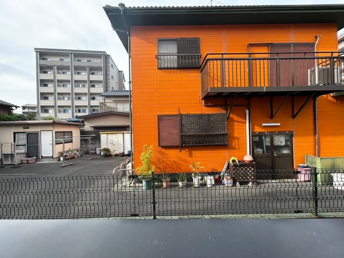 室内からの展望 ＣＲＥＳＴ井堀