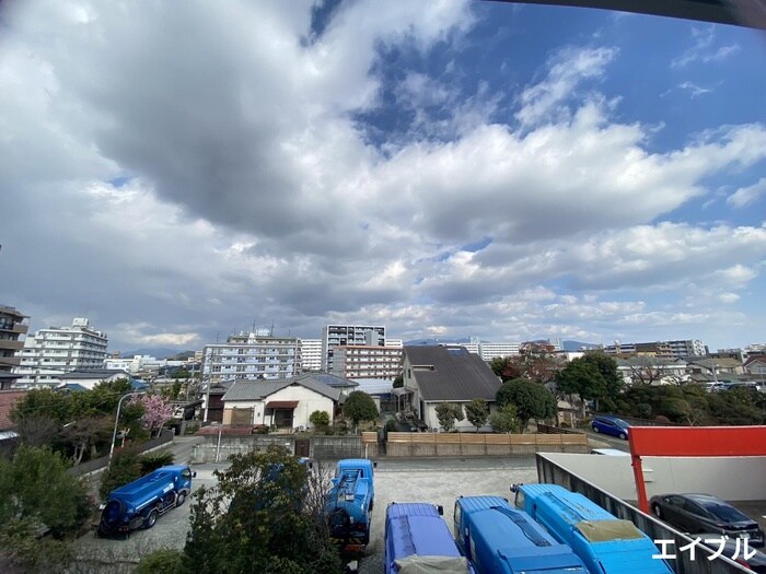 室内からの展望 ＬＩＦＥＦＩＥＬＤ諸岡