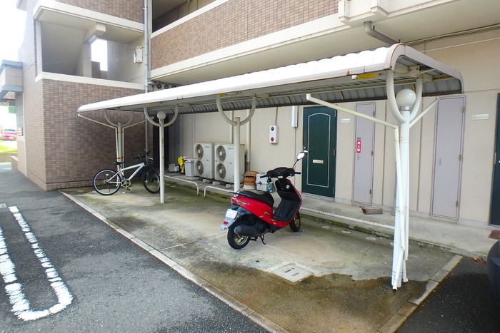 駐輪場 フレンテ二島