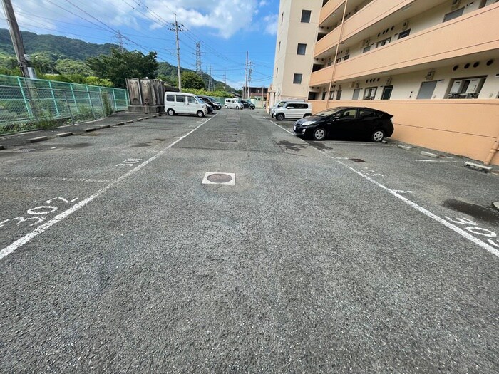 駐車場 メゾン苅田