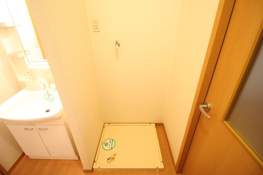 洗濯機置場 コンフォーレ梅山