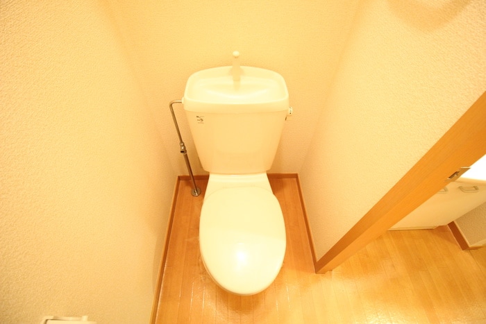 トイレ コンフォーレ梅山