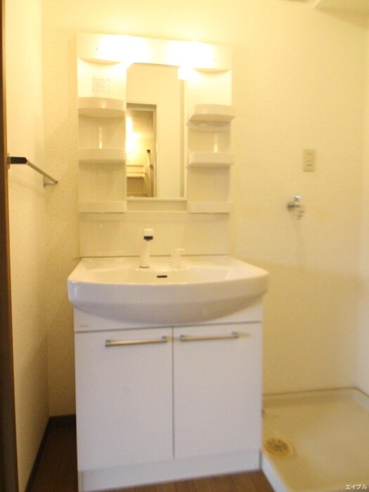 収納 ボヌ－ル新宮Ａ