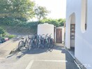 駐輪場 シャトー青山