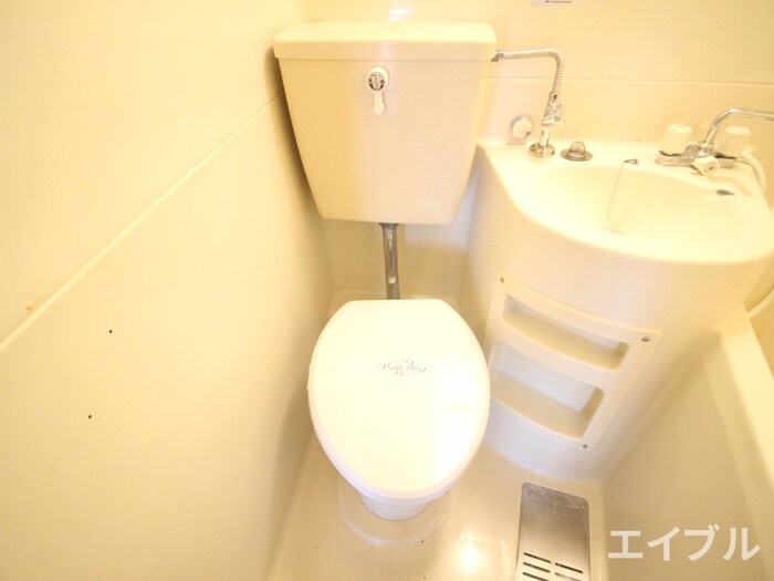 トイレ シャトー青山