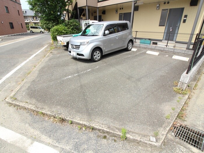 駐車場 サニ－コ－トＲＥＮ