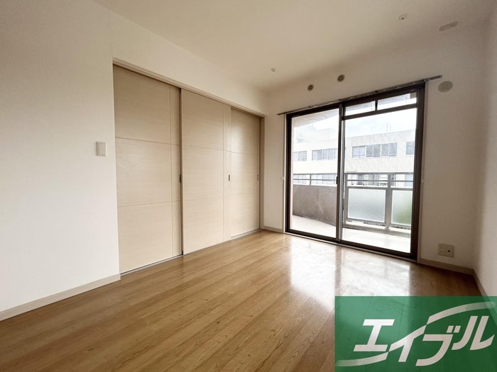 居室 サンコートクボタ