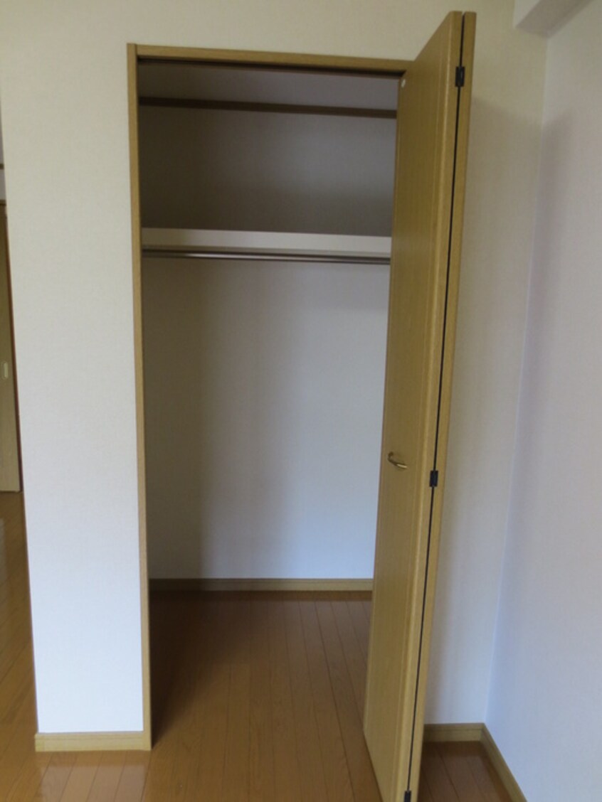 収納 セレスタイト黒崎