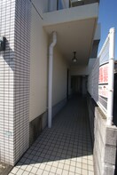 エントランス部分 ジュネスコート岩見