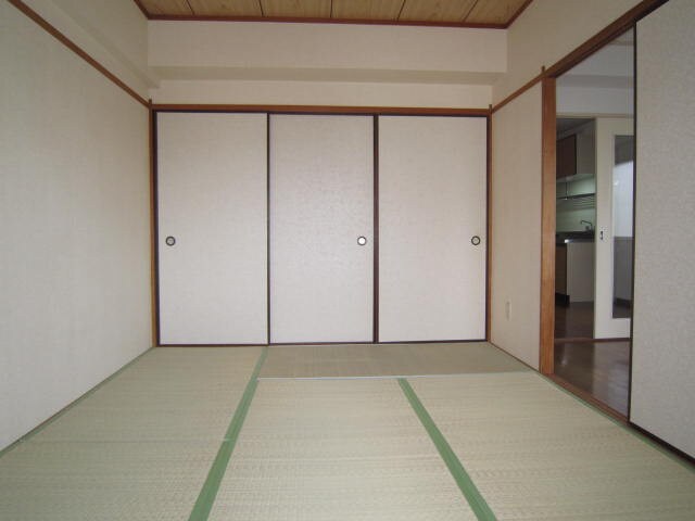 居室 ジュネスコート岩見