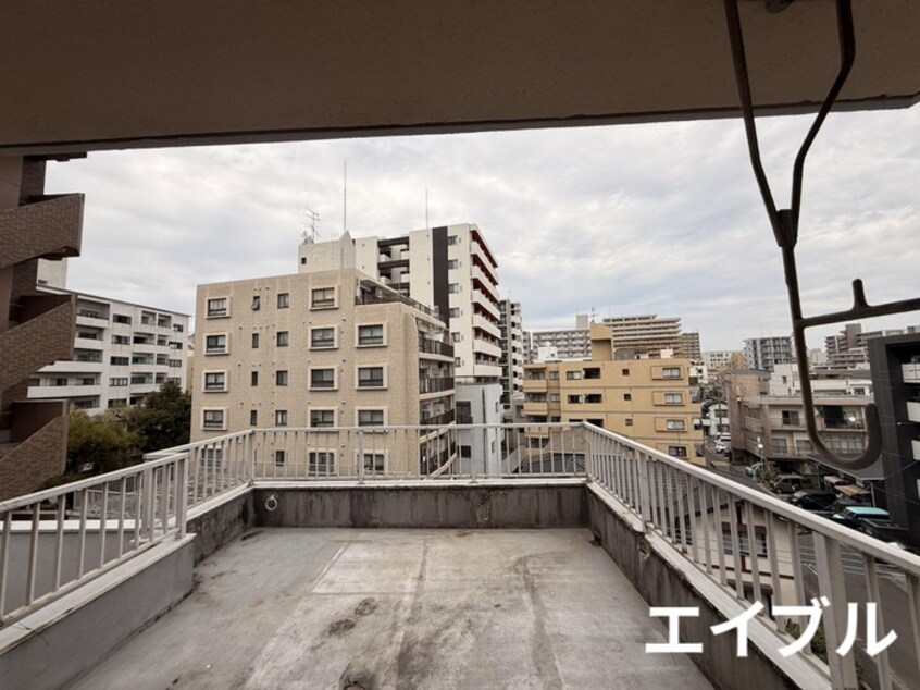 室内からの展望 パレスビル