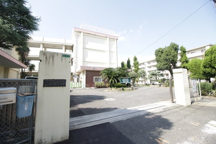 北九州市立広徳小学校(小学校)まで270m ム－ブ奈須本