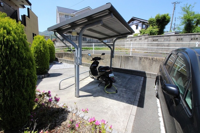 駐輪場 カレント上吉田Ⅰ　Ｂ棟