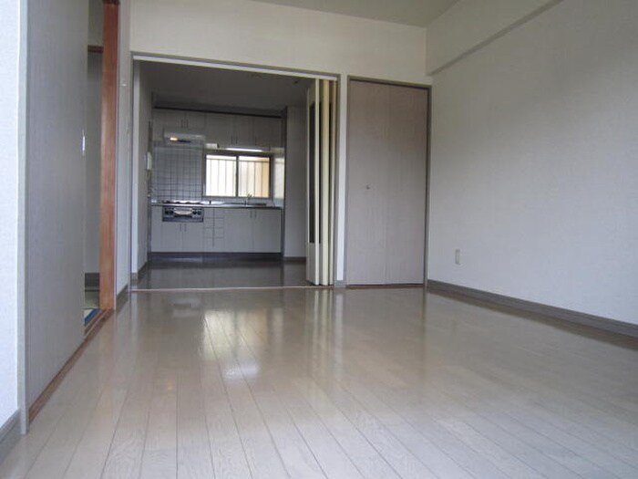 キッチン ダイナコ－ト折尾Ⅱ(403)