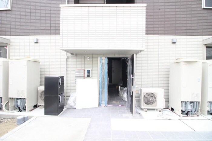 エントランス部分 プレシボヌール弥永