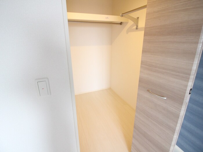 収納 ｻﾝﾌｨｯﾄﾊｲﾂ十一号館