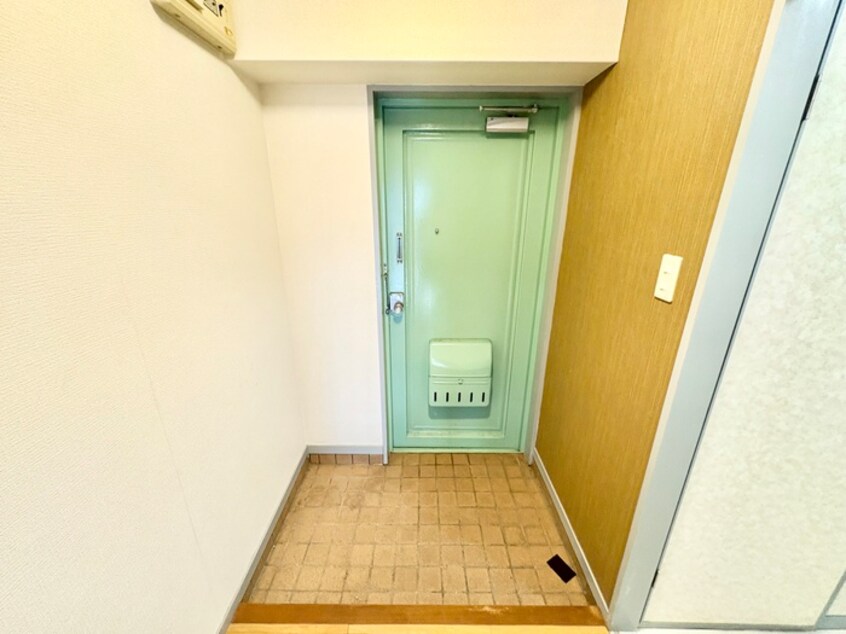 玄関 不二ビル