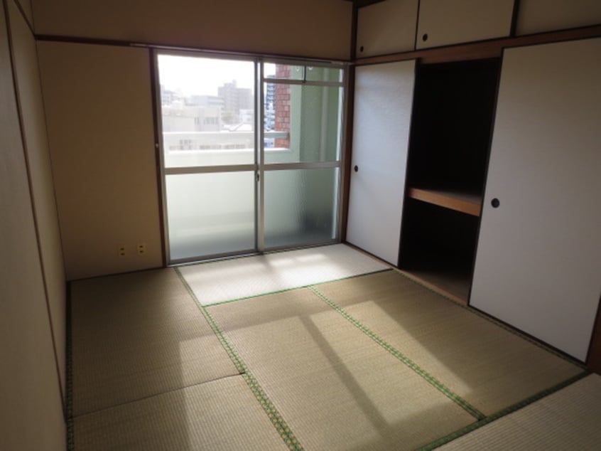 居室 グランドハイツ片野