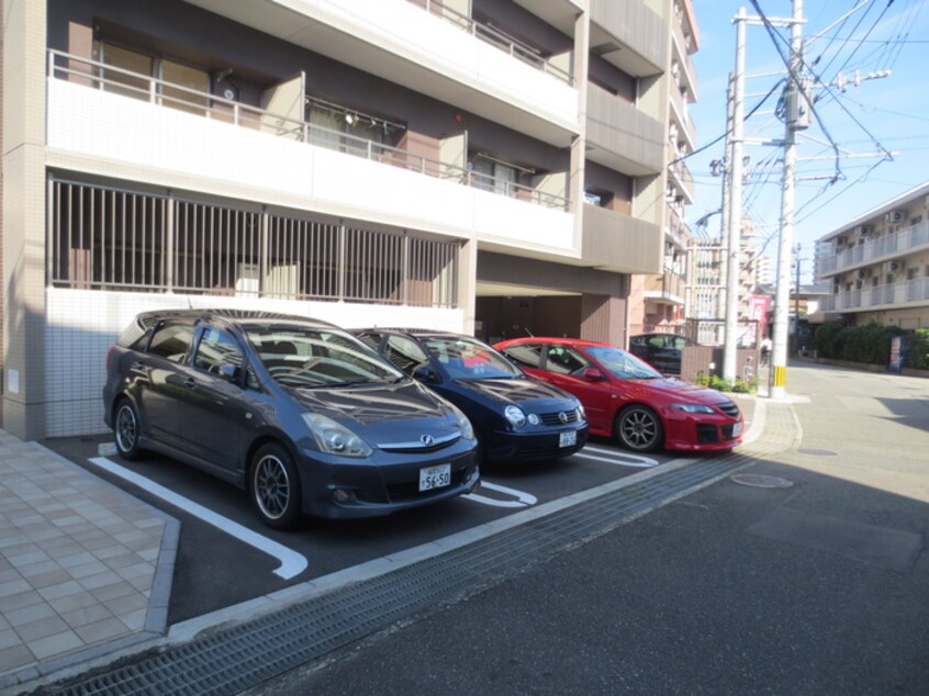 駐車場 エンブレイス博多駅南