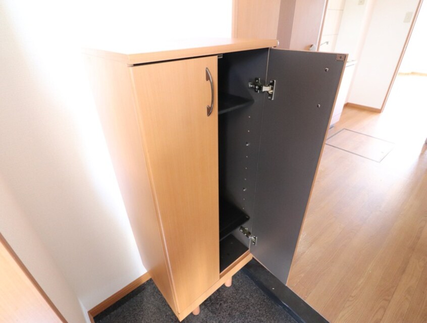 靴箱 メゾンド・フロ－ラ