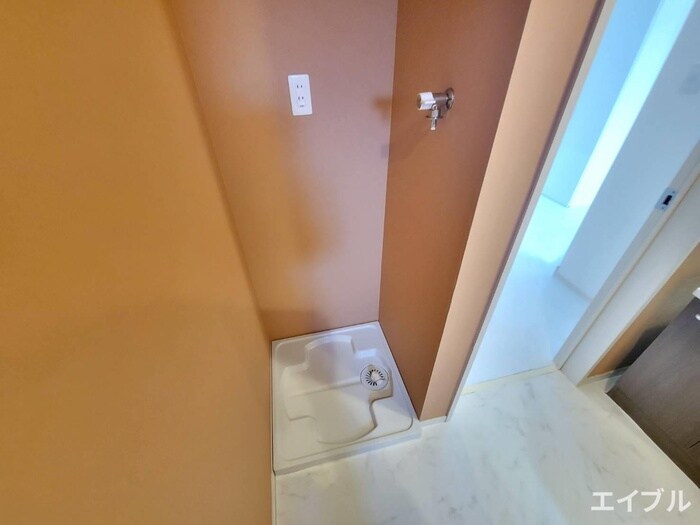 洗濯機置場 リバ－パ－ク百年橋