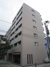 西公園スクウェア