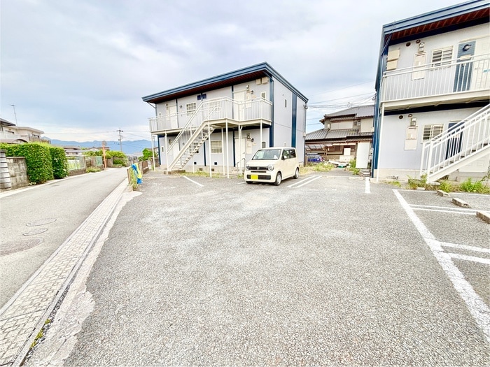 駐車場 サンシティ石山谷　B