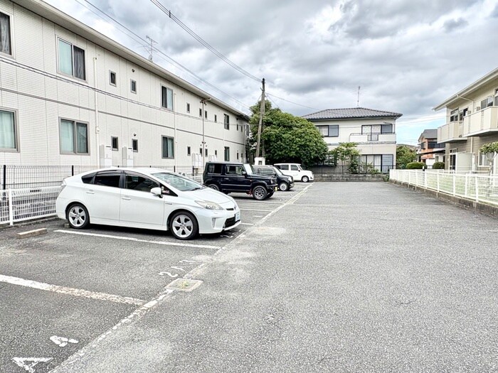 駐車場 ファミールヒイラギ B