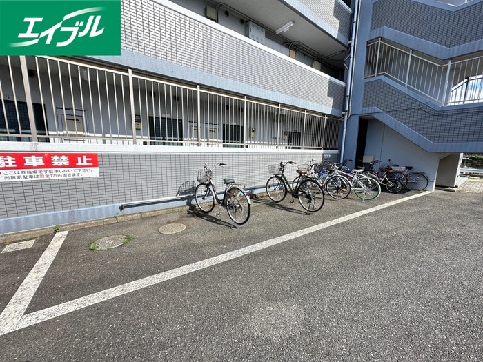 駐輪場 リファレンス県立大前Ⅱ