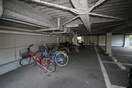 駐輪場 ヴィラ春日原