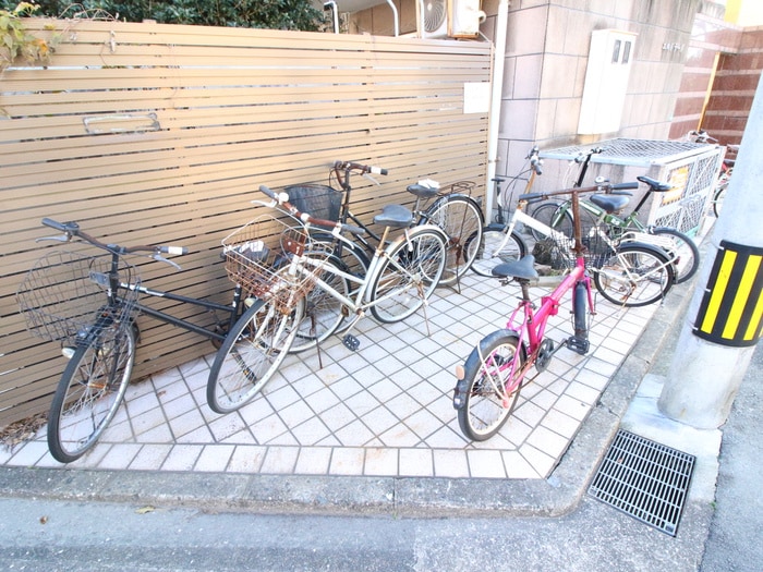 駐輪場 エルドラード