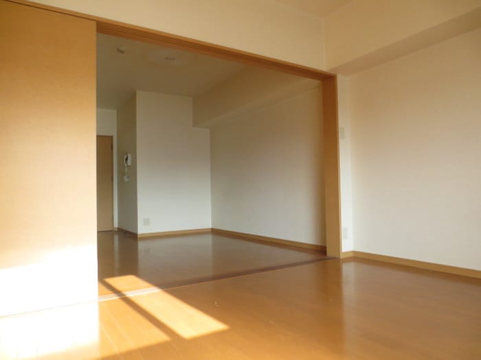 居室 ビュ－博多