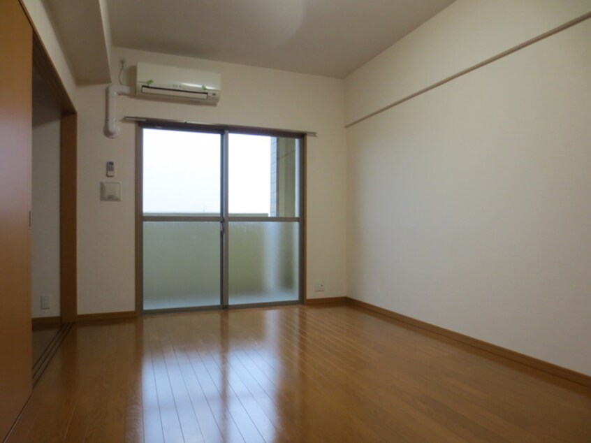 居室 アンプルール ベトン 明永