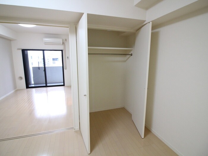 収納 レジディア薬院大通