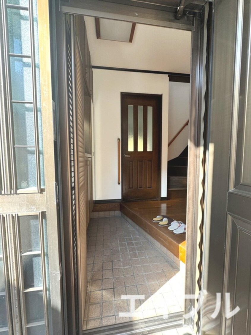 玄関 小石本村町戸建