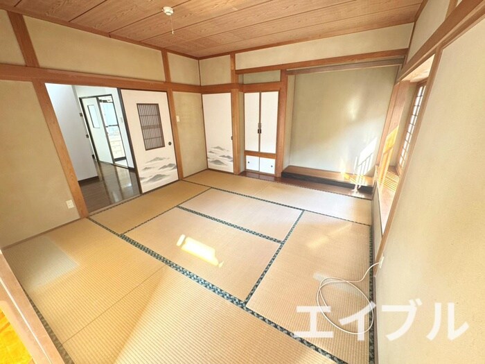 居室 小石本村町戸建