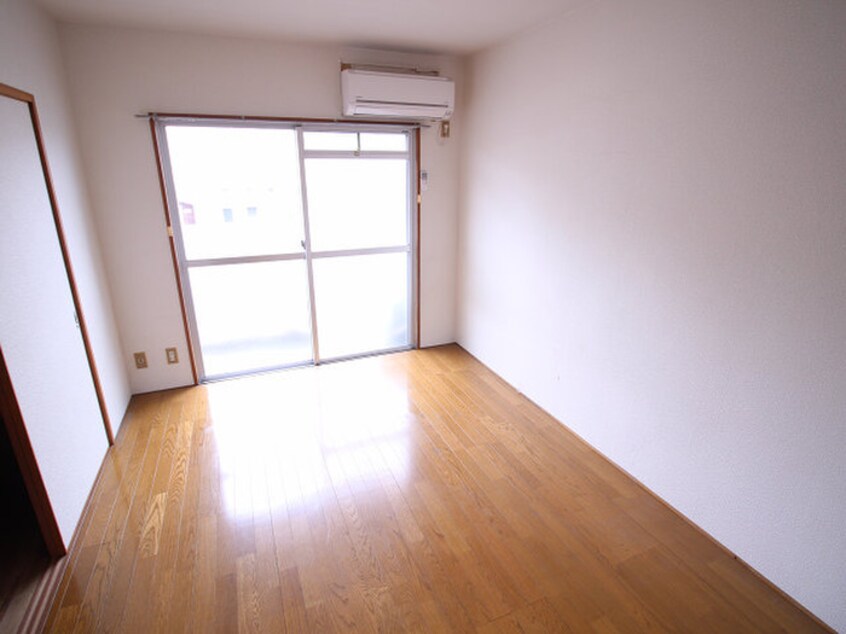 居室 シャトレ井堀