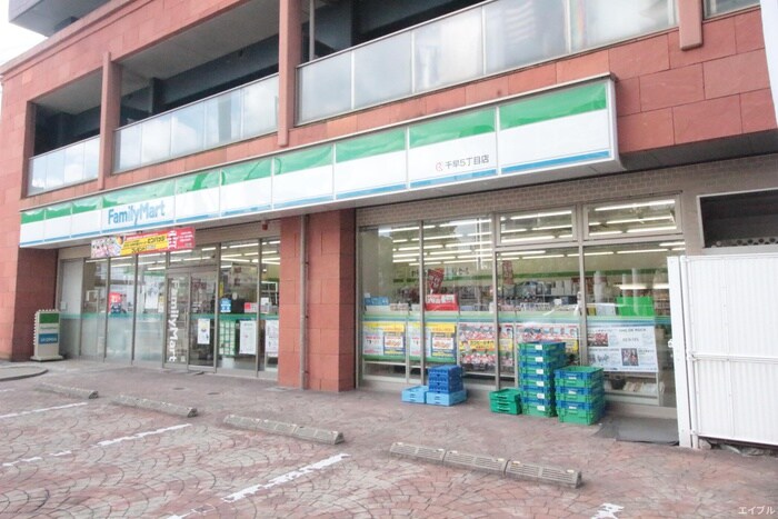 ファミリーマート(コンビニ)まで190m ｸﾞﾗﾝﾌｫｰﾚ千早ﾌﾟﾚﾐｱ(1515)