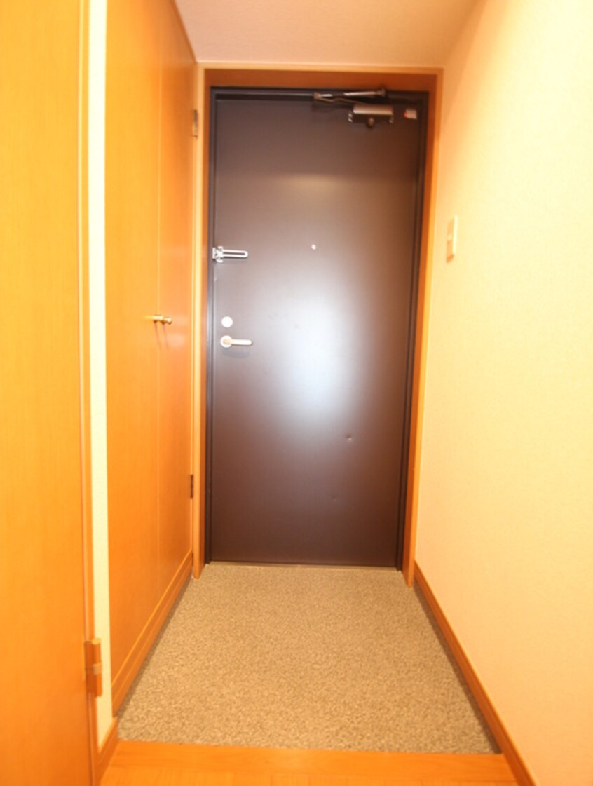 玄関 MAISON博多駅南