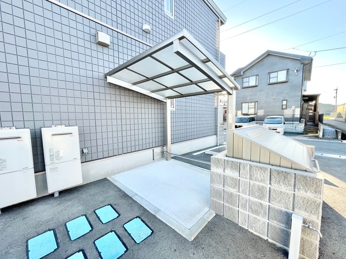 駐輪場 ミネール新入