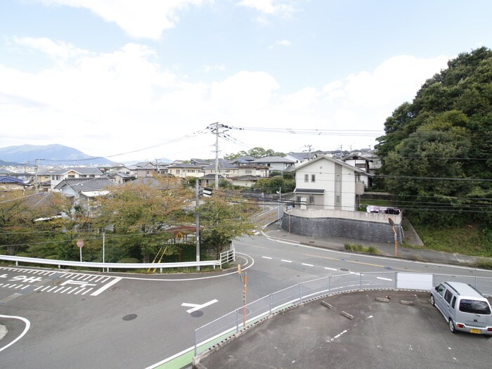 室内からの展望 ベラルーチェ南ヶ丘