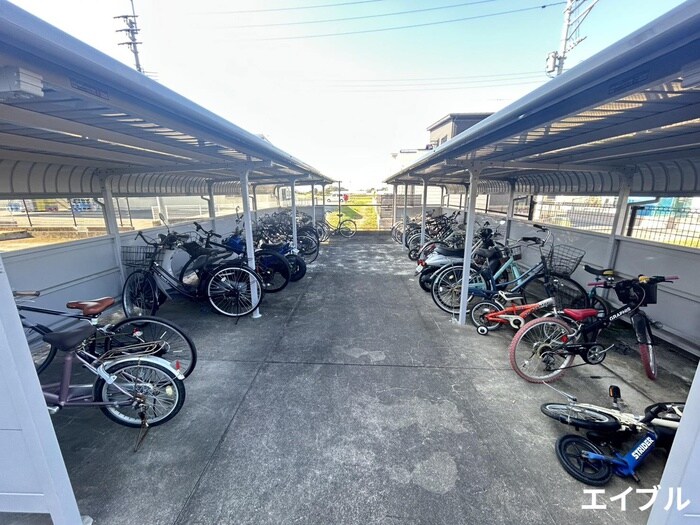 駐輪場 レジデンス竹下