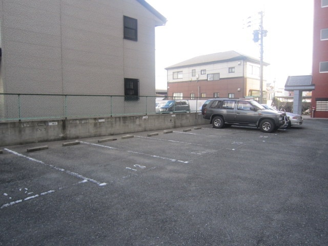 駐車場 リバーサイド多の津