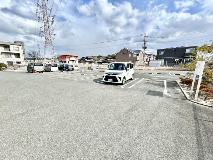駐車場 フィオ－レ