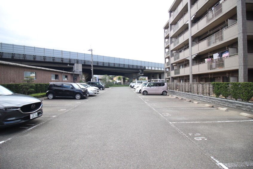 駐車場 ヒールキャッスル二日市